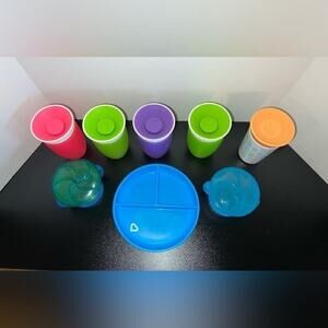 MUNCHKIN SET OF 8 MINT